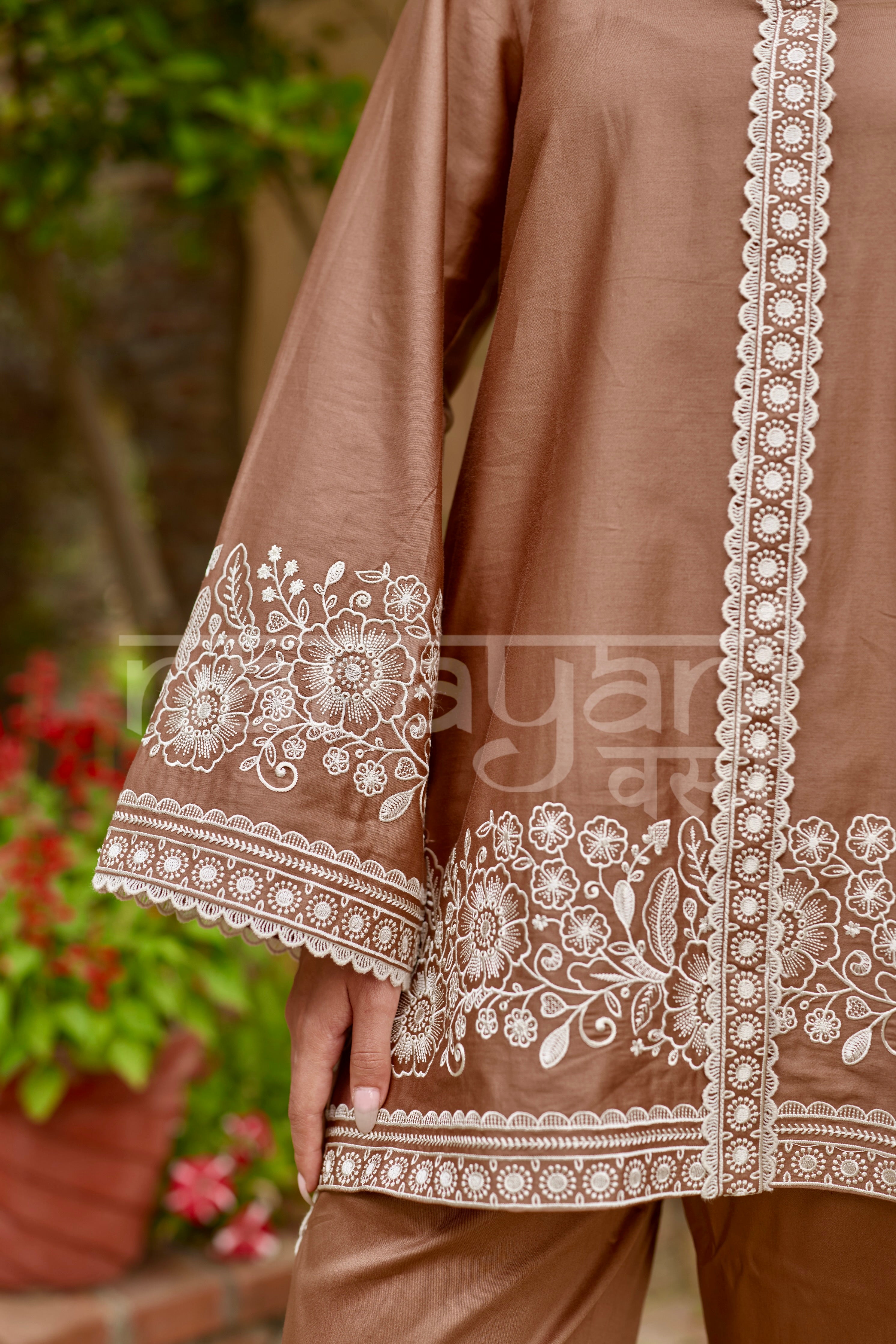 NÉVE - Brown Embroidered Co-ord Set