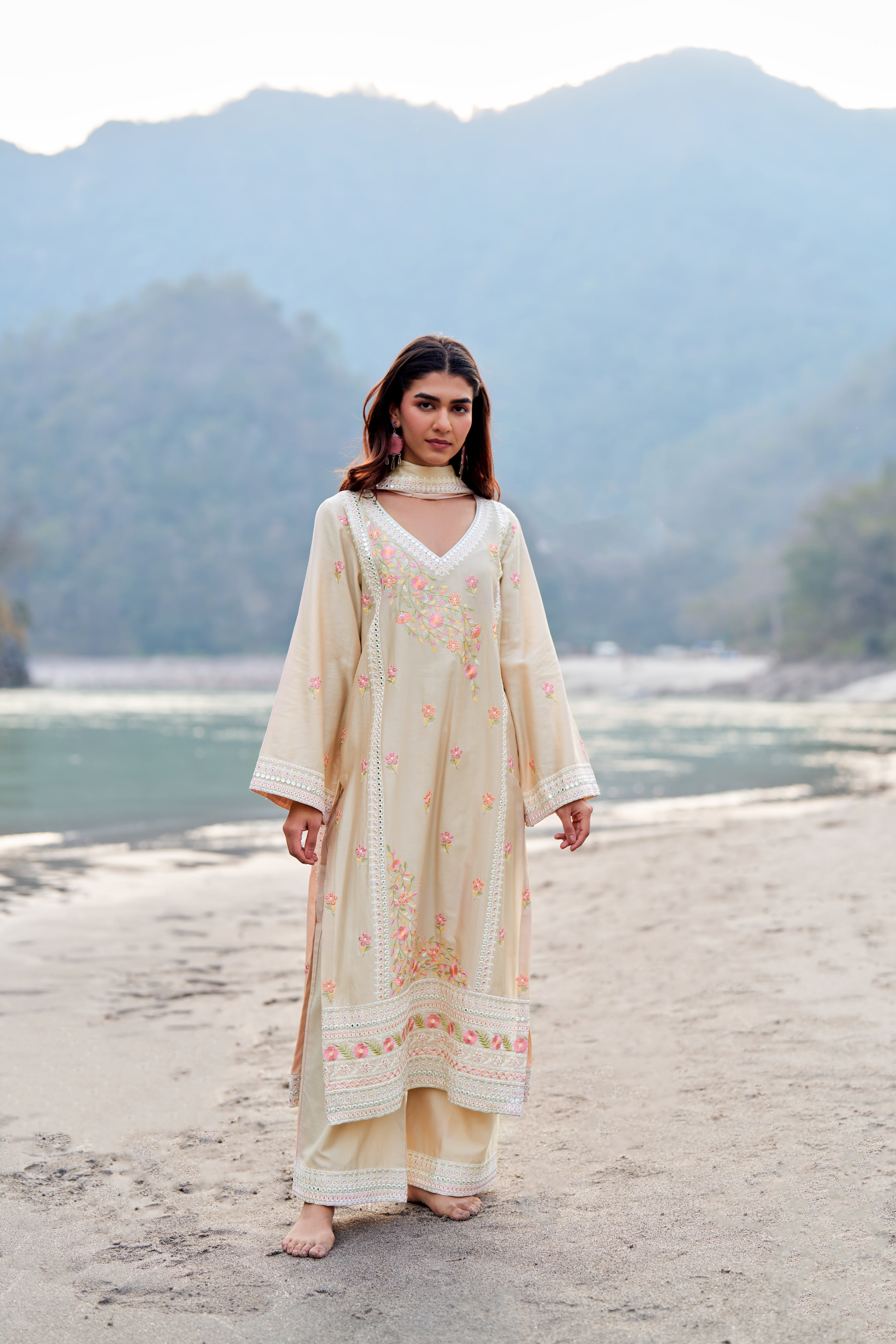 ROOHANI - Beige Cotton Suit Set