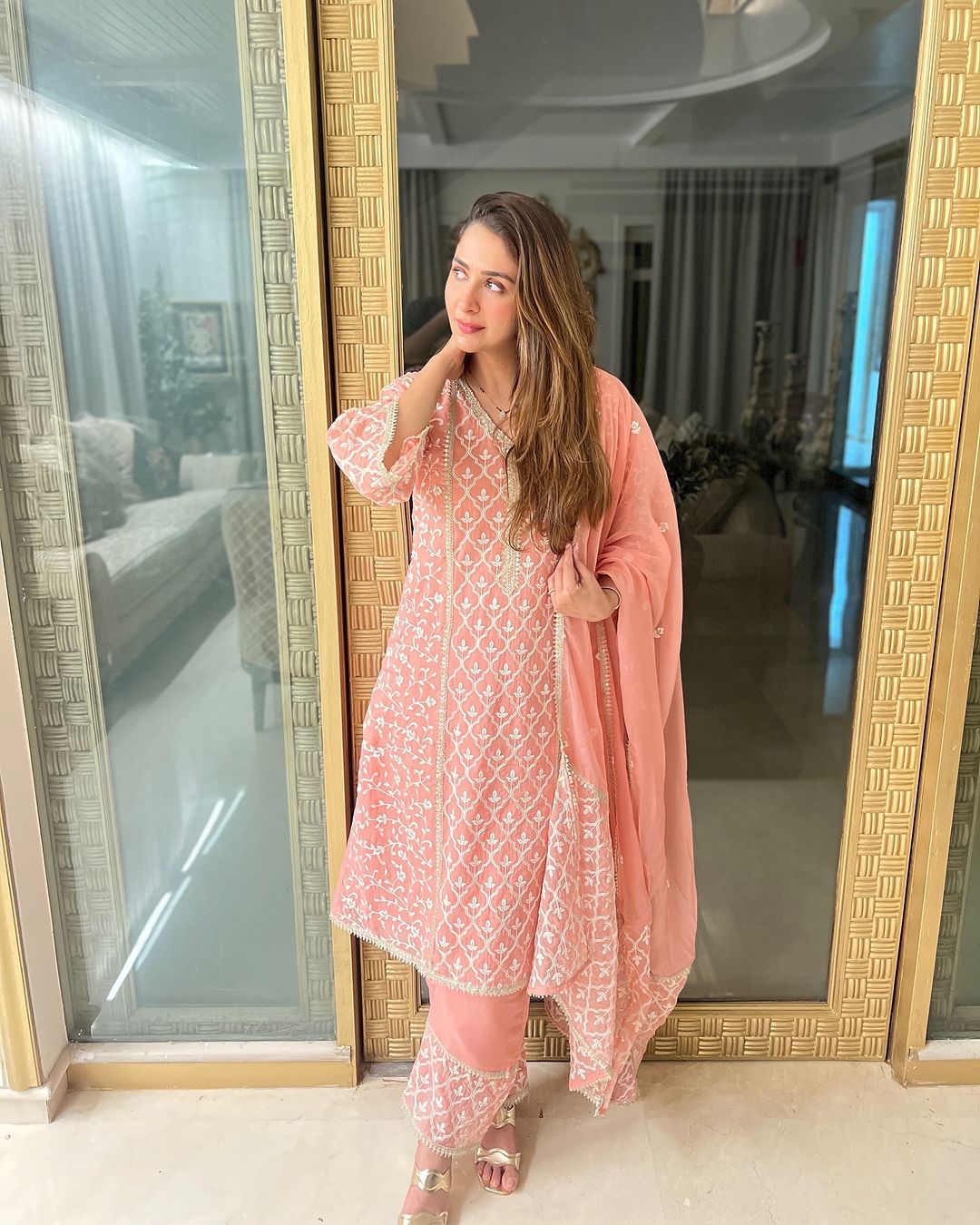 Malvika Raaj in Fiza - Pink A-line Straight Suit Set.