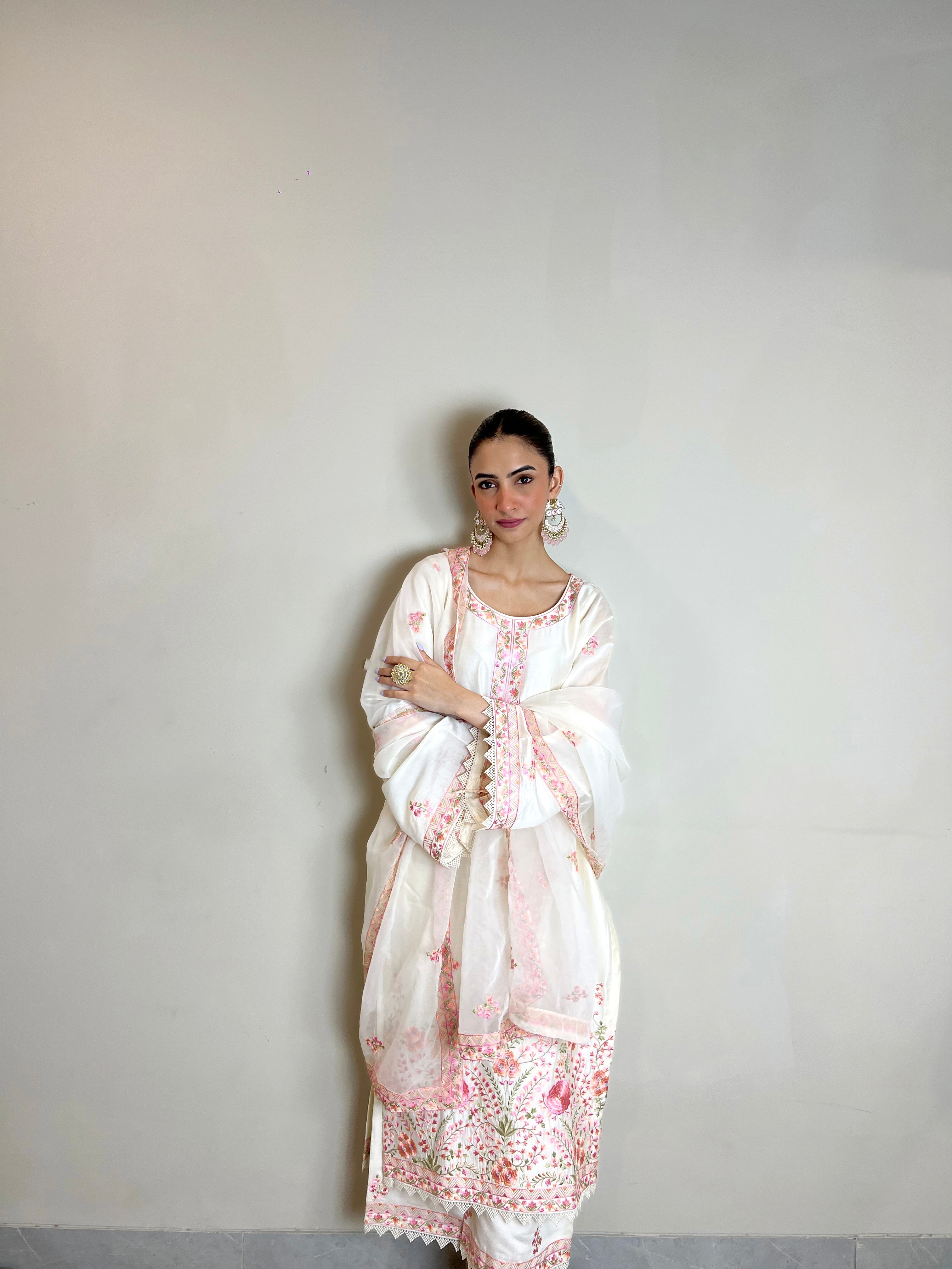 Shreya Lakhani in Gul-Khera - Ivory White Chanderi Embroidered Suit Set.