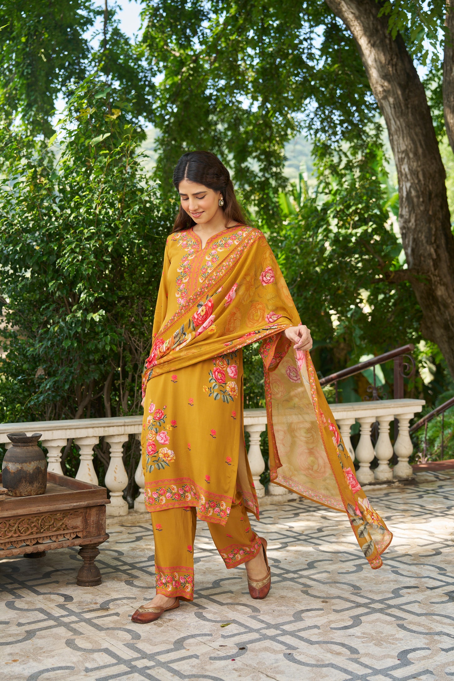 KOMAL - Yellow Suit Set