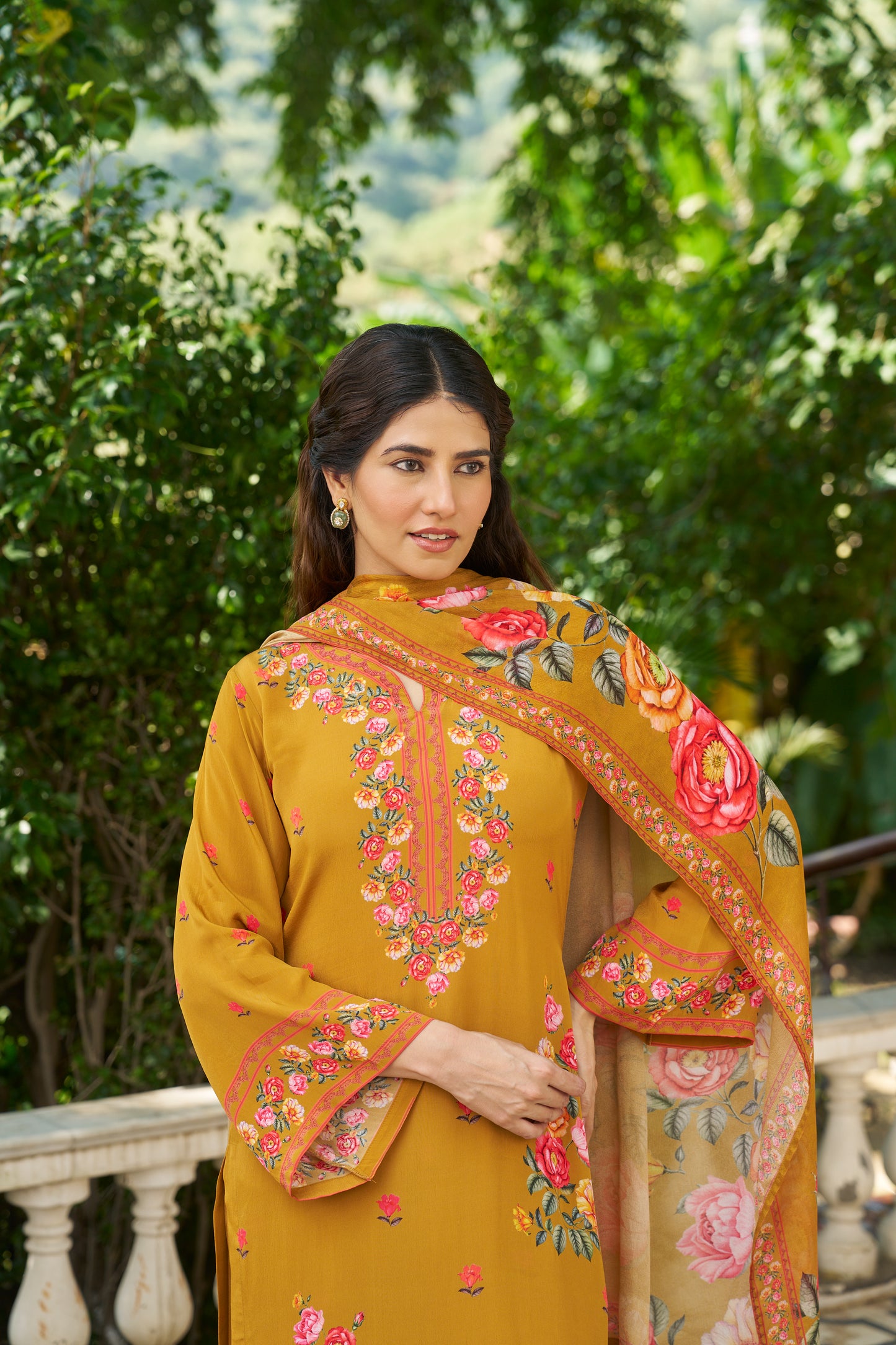 KOMAL - Yellow Suit Set