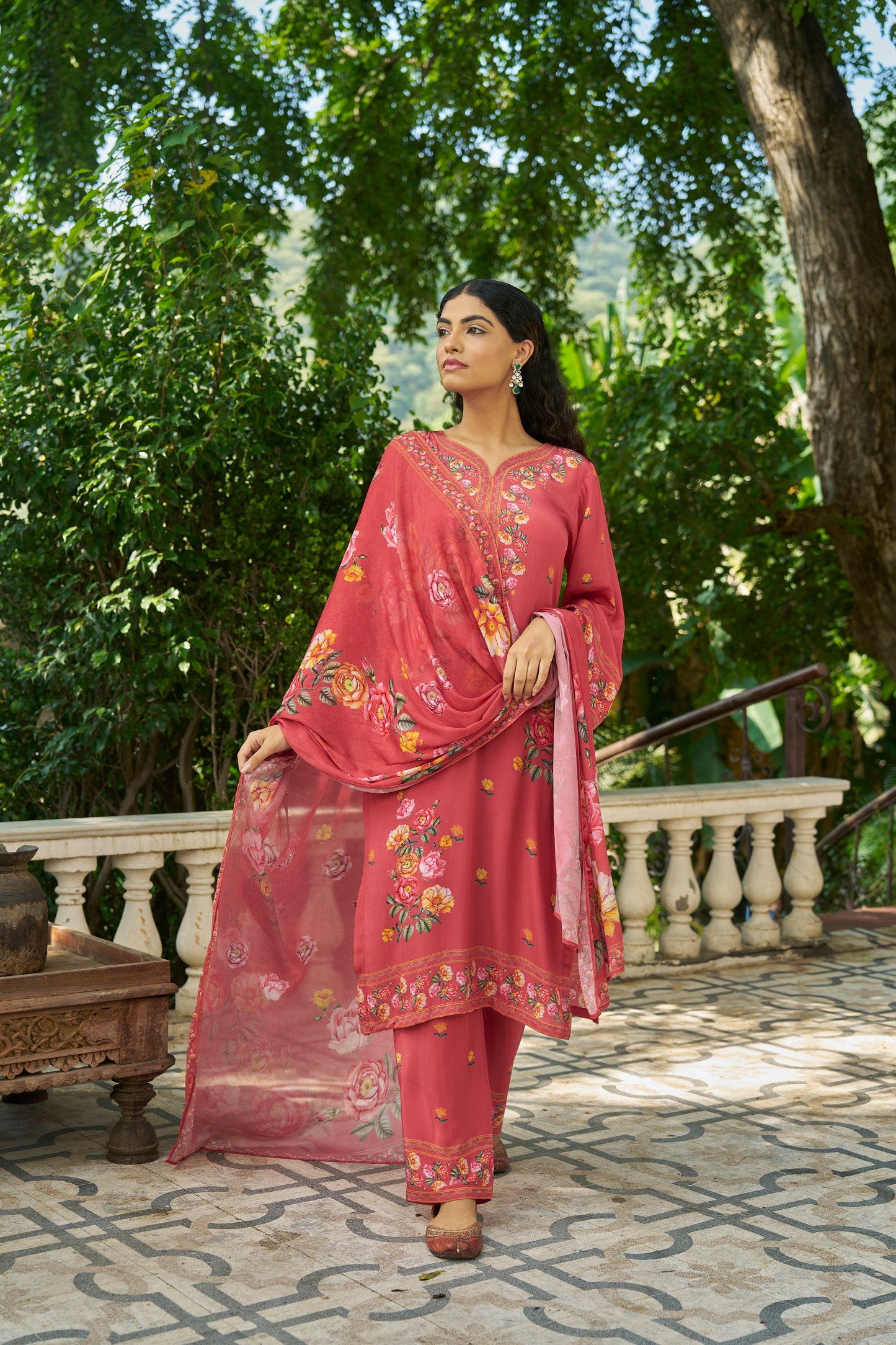 ANURA - Red Suit Set