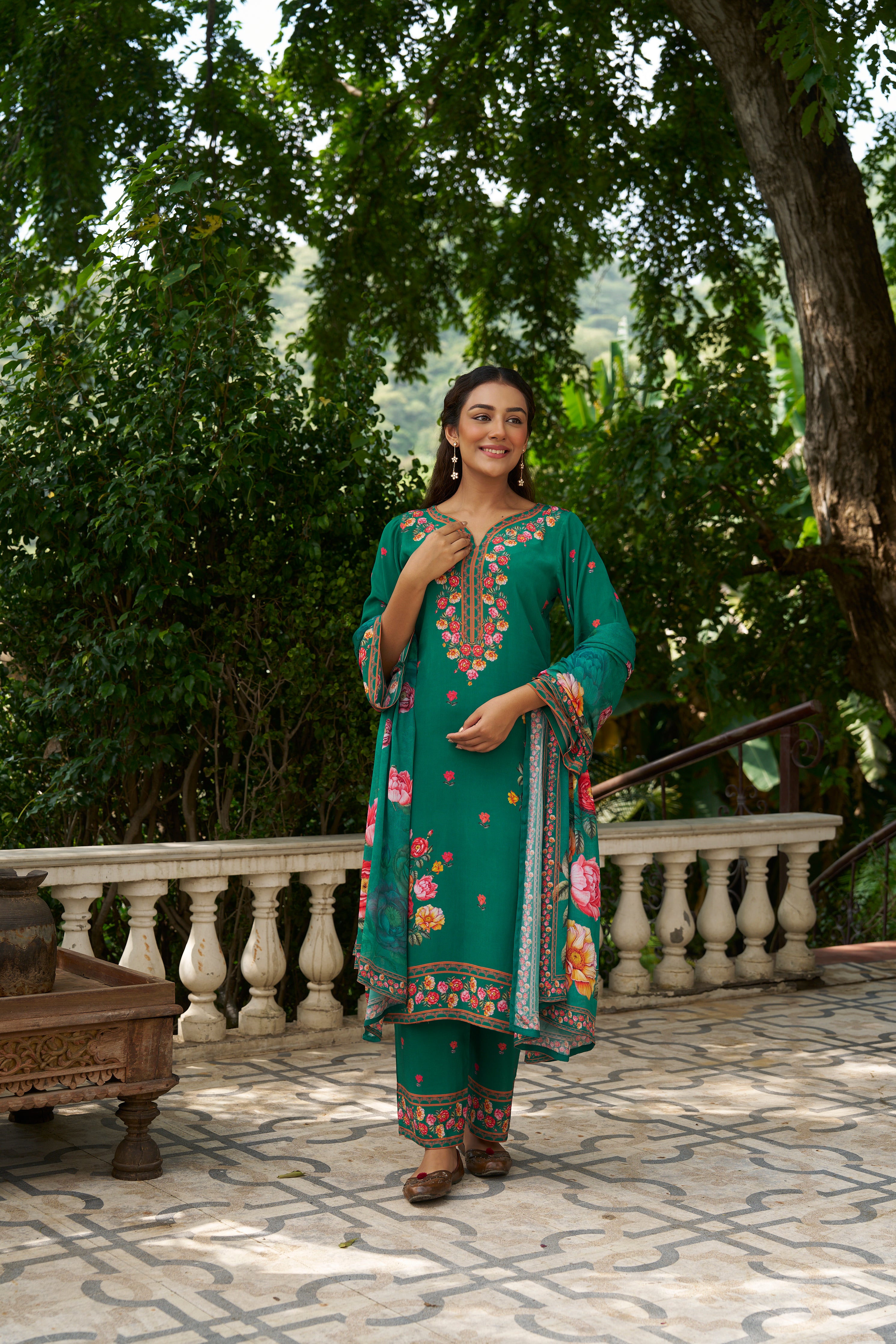 PANKHURI - Green Suit Set