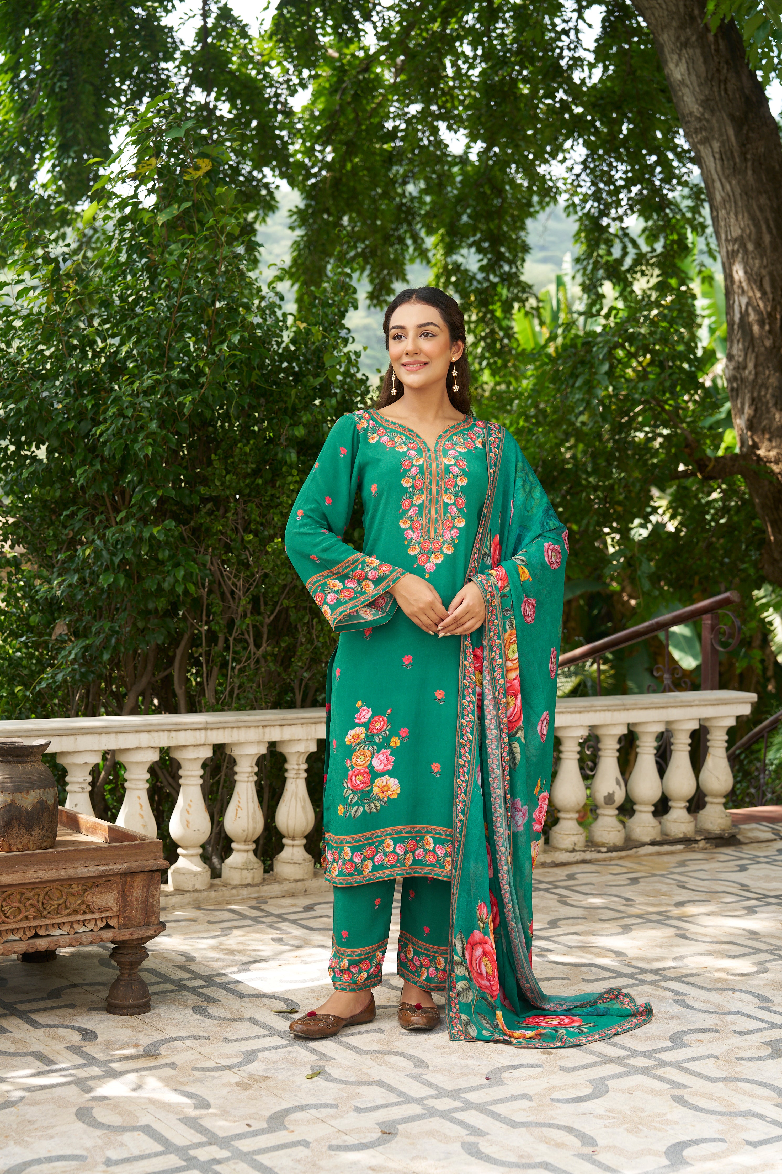 PANKHURI - Green Suit Set