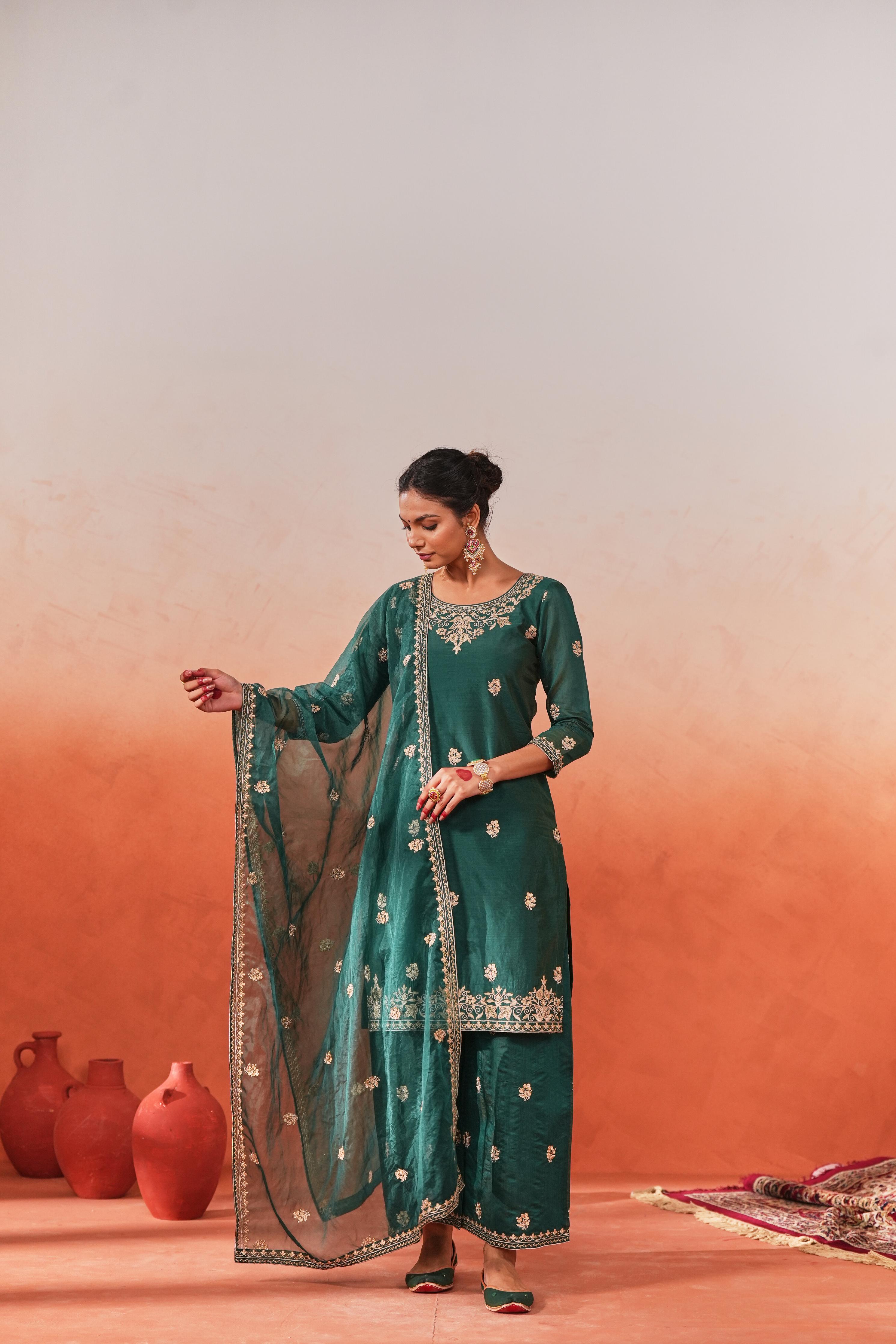 Dilnoor - Green Embroidered chanderi Suit Set
