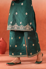 Dilnoor - Green Embroidered chanderi Suit Set