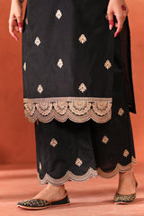 Shreya Lakhani in  Rangraas - Black embroidered chanderi silk suit set