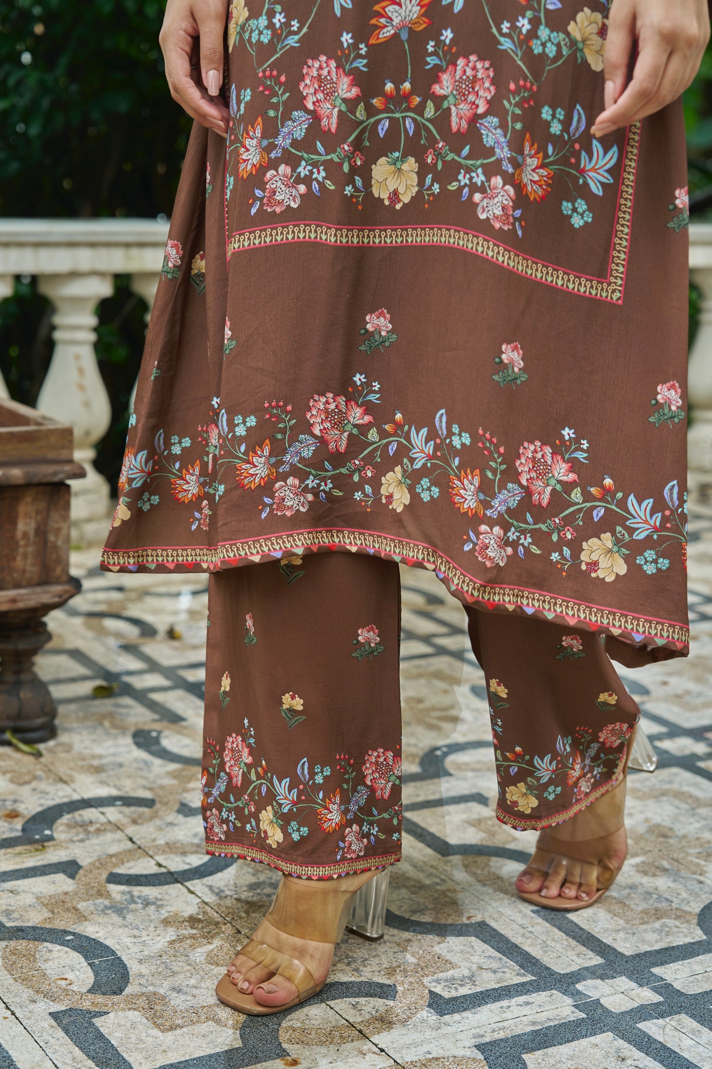 CHANDRIKA - Brown Suit Set