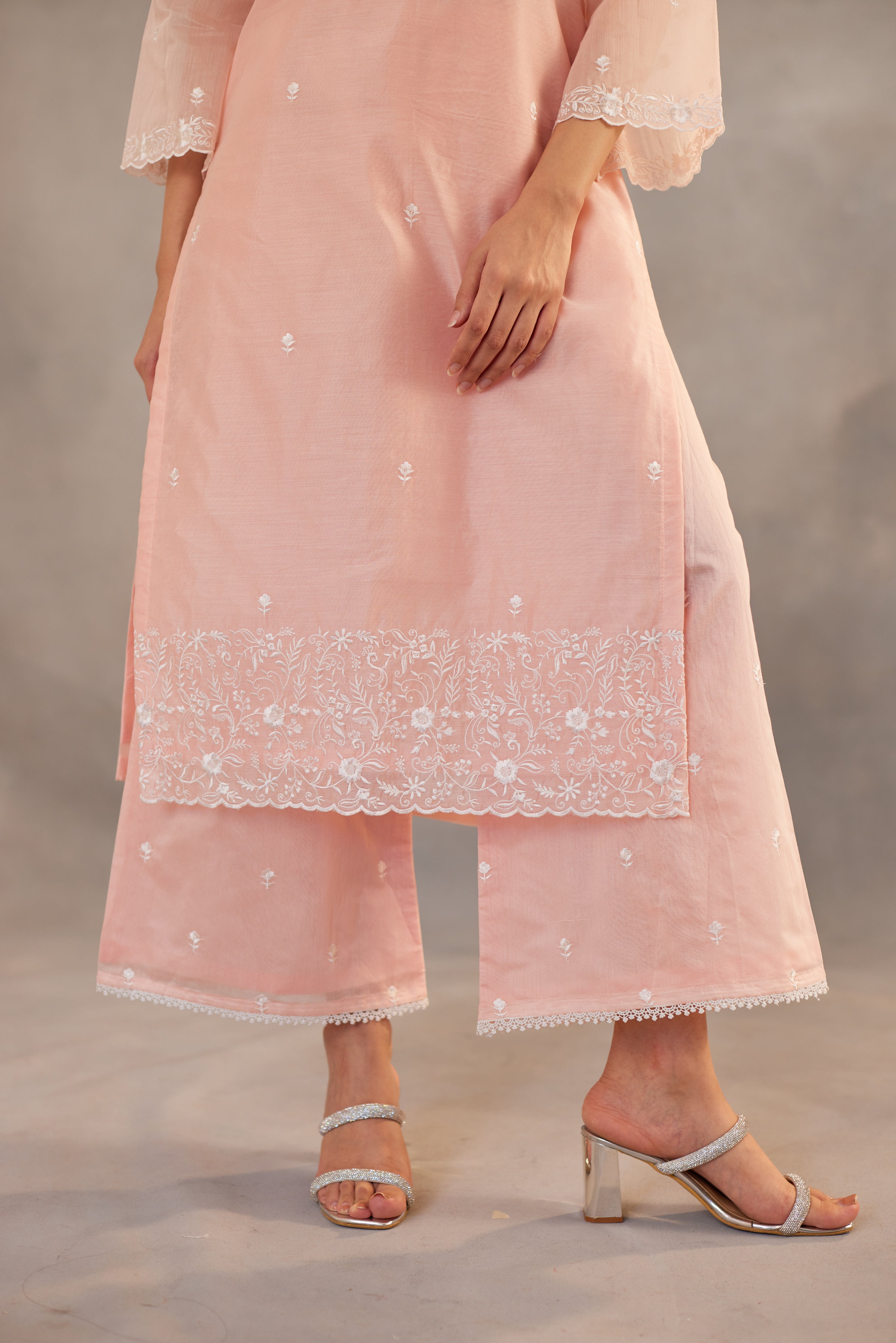 Pranutan Bahl in Nargis - Peach Embroidered Suit Set.
