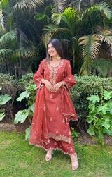 Heena Sachdeva in Rust Chanderi Suit Set