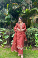 Heena Sachdeva in Rust Chanderi Suit Set