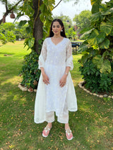 Jasnoor Anand in Aseem Ivory White Embroidered Straight Suit Set