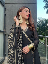 Mehak Jain in Sunehri Black Angrakha Anarkali Set